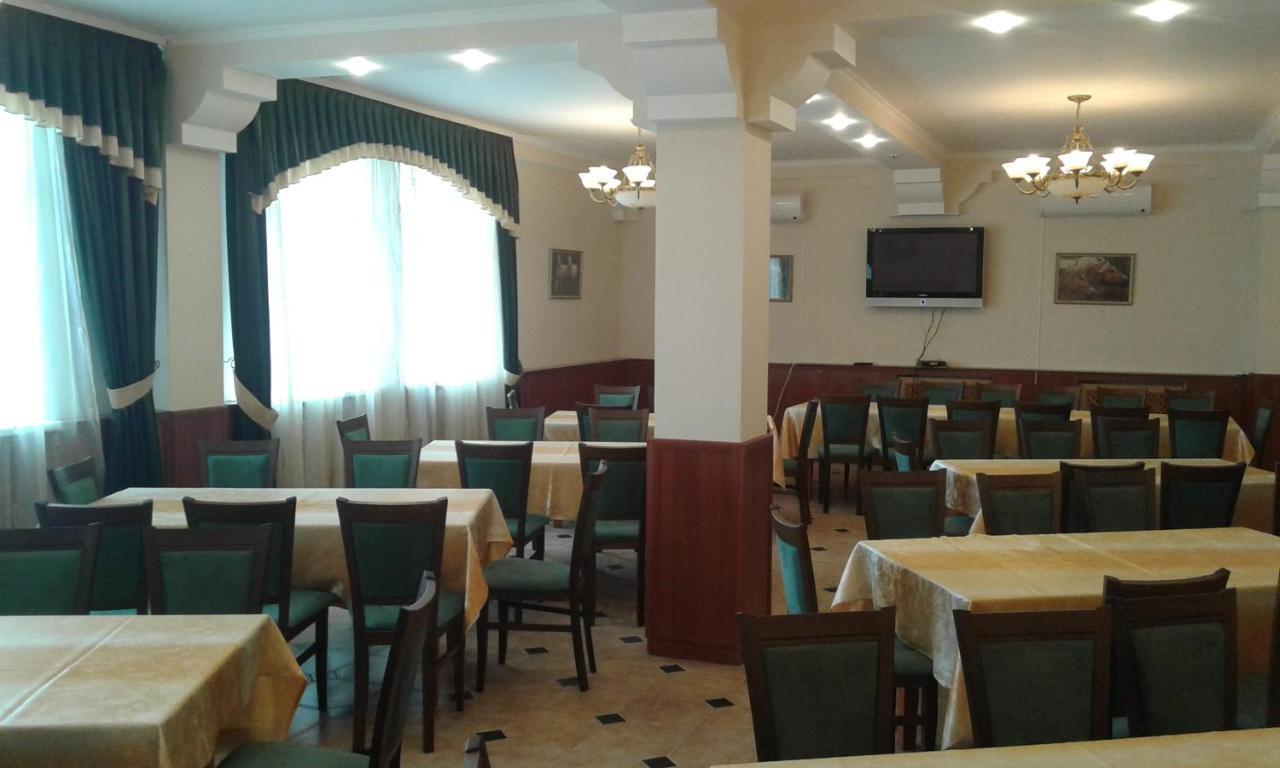 Vershnyk Cherkasy Exterior photo